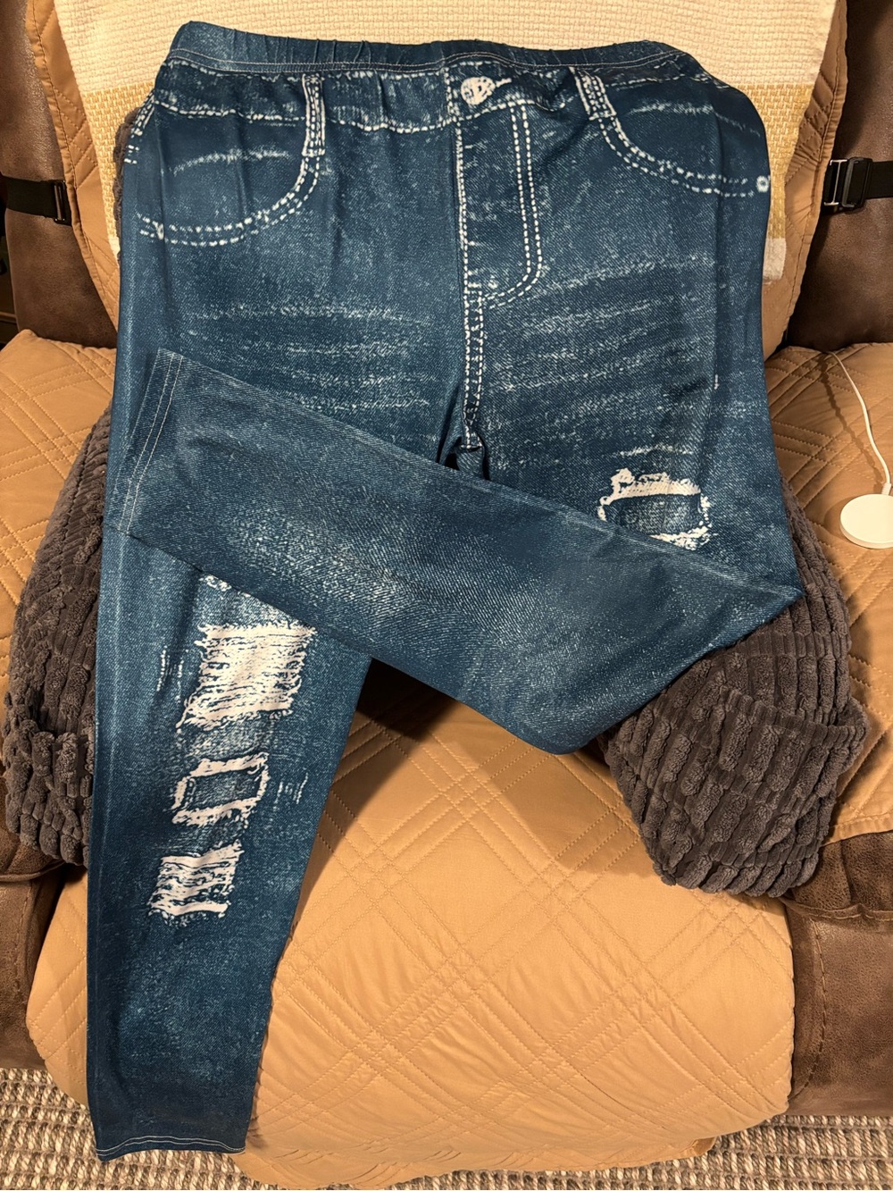 NWOT Dark Wash Distressed Jeggings - Faux Denim Look Size XL
